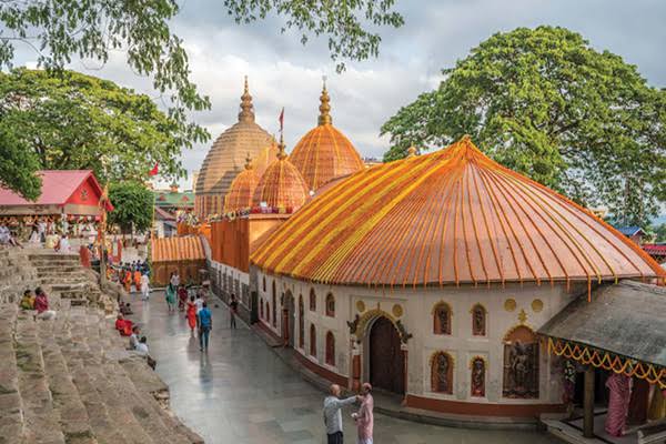 গুয়াহাটিতে আগমন ➜ কামাখ্যা মন্দির ➜ গুয়াহাটি