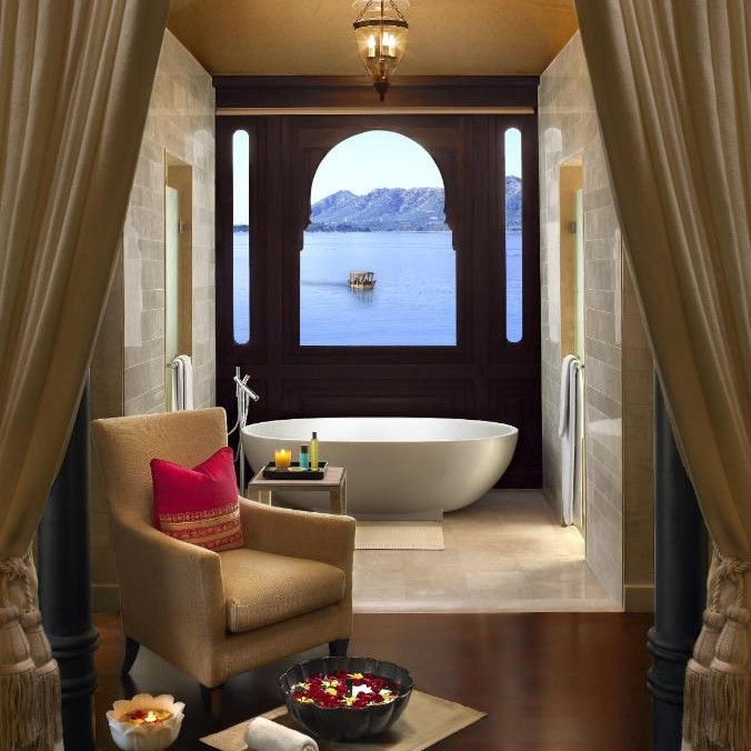 Deluxe Double Bed Room